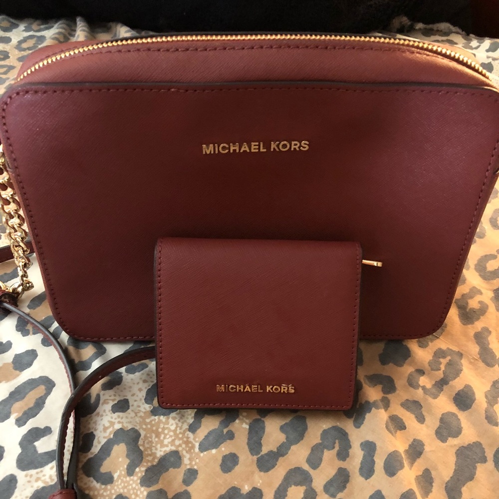 ❌SOLD❌Michael kors large jet set in brick